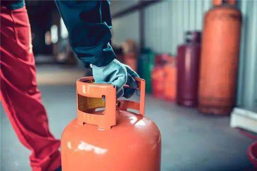 衢州出 鐵拳 嚴查網(wǎng)紅飲品店 直播帶貨 中介機構(gòu) 亂收費